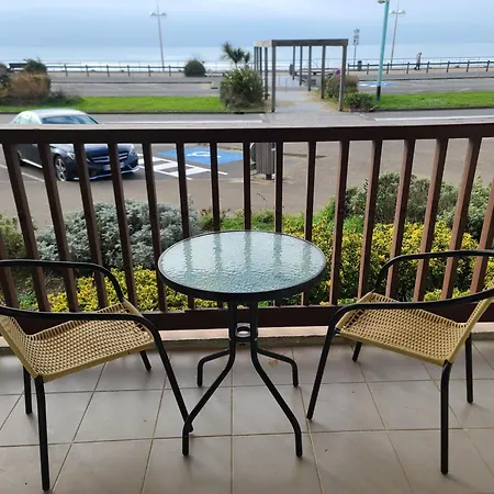 Le Front De Appartement *