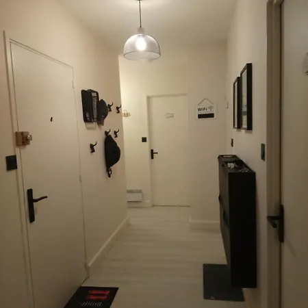 Le Front De * Σαιν-Ζαν-ντε-Μον