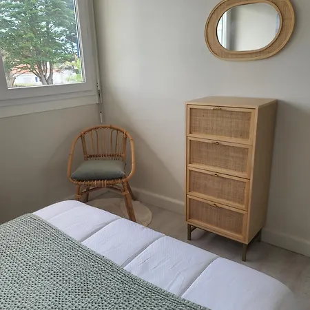 Le Front De Apartment