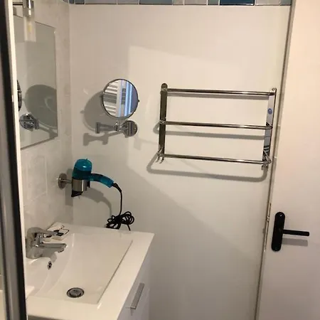 Le Front De Σαιν-Ζαν-ντε-Μον