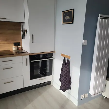 Le Front De Σαιν-Ζαν-ντε-Μον